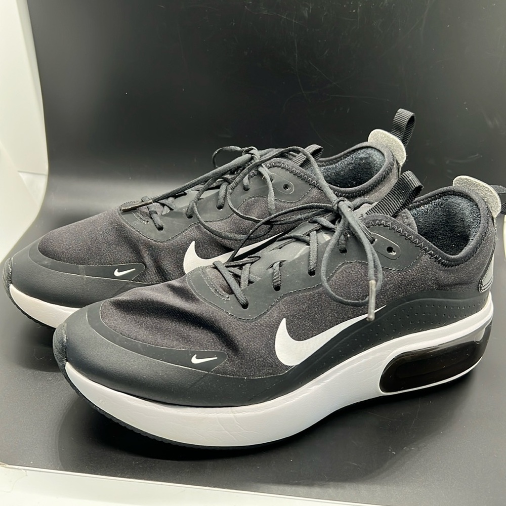 EUC Nike Air Max Dia Sneakers Black Pumice CI3898 001 Women's Size 9